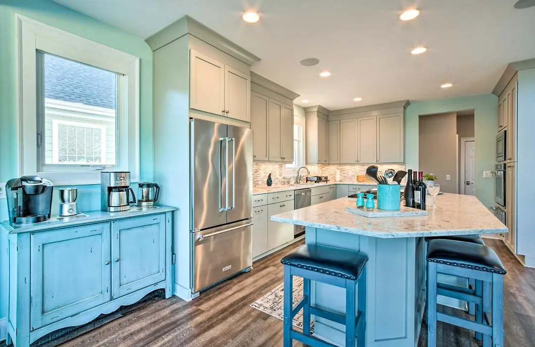 Waterfront Southport Home With Hot Tub And Deck!-1