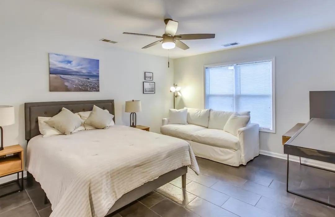 Pet-Friendly North Carolina Condo With Pool Access!-1
