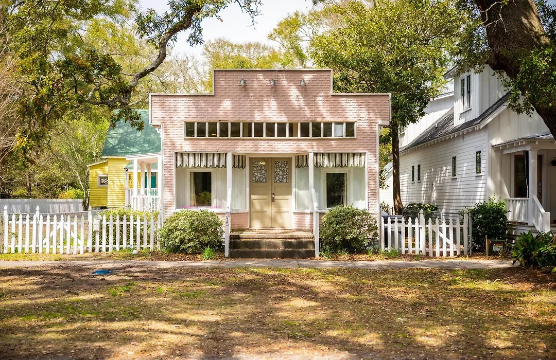 Candy Store House By Oak Island Accommodations-1