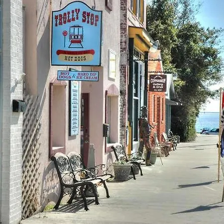 411 W West Street-2