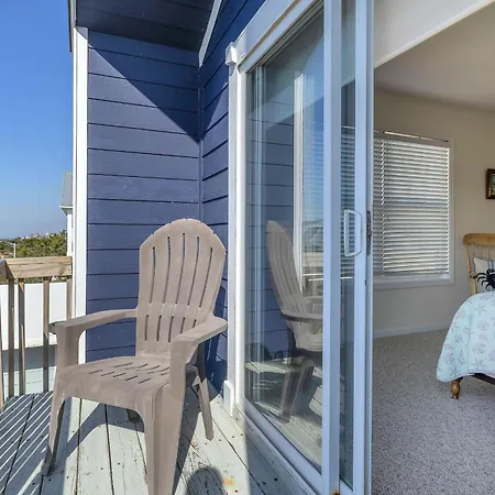 Griffin By Oak Island Accommodations-3