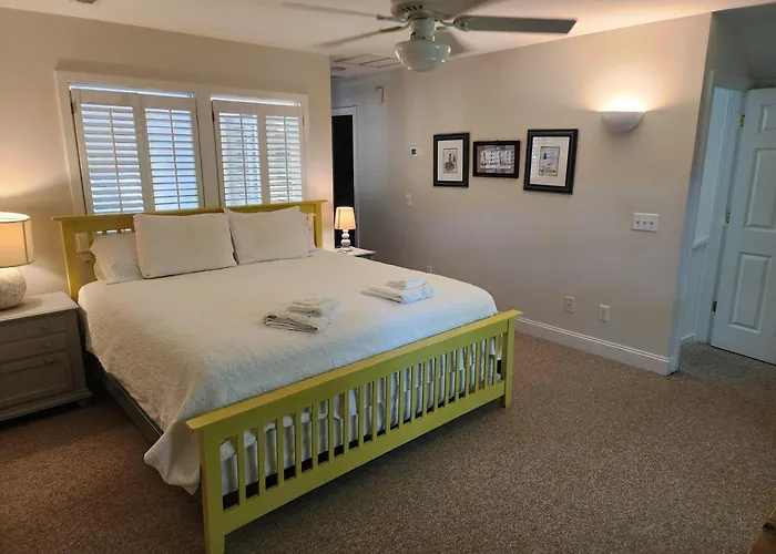 Sun Burst Cove Villa Southport